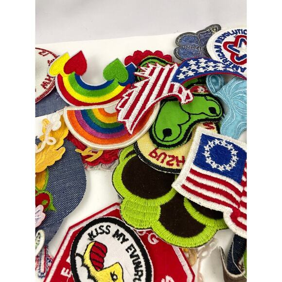 150 PC Assorted Sewing Applique Patches Iron on Sew On NEW Mixed Sequin Crafting - Picture 6 of 16